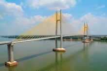 翼桥（柬埔寨南部经济走廊）<sup>（</sup>*<sup>1）</sup>斜拉桥