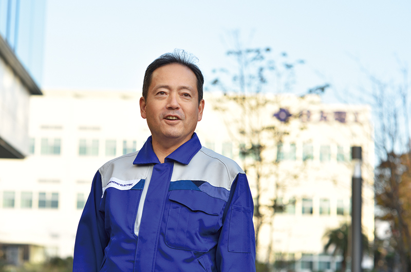 执行役员  光机器事业部部长  末次 义行