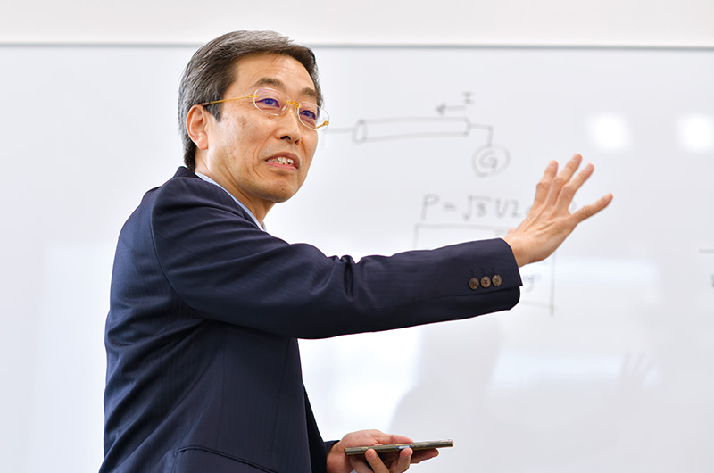 电线/能源事业本部　技师长 太田一雄